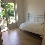 House With Sunny Garden *