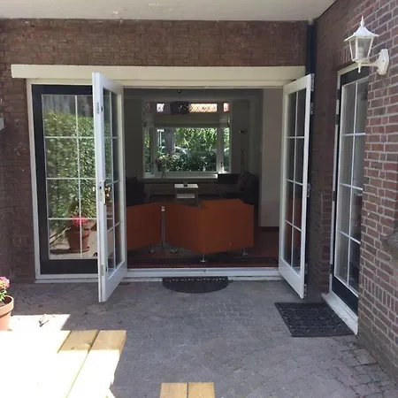 Feriehus House With Sunny Garden