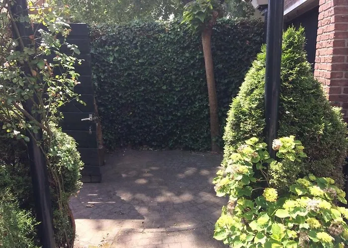 House With Sunny Garden Holiday home