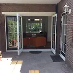 Feriehus House With Sunny Garden
