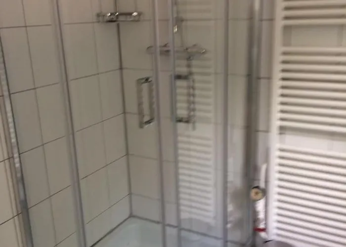 House With Sunny Garden Дом отдыха